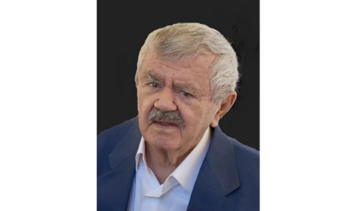 Έφυγε από τη ζωή ο Τρικαλινός φιλόλογος Αθανάσιος Αγγελόπουλος - TV10